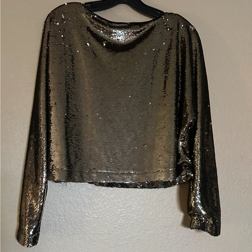 NWOT ANTONIO MELANI GOLD SEQUIN CROP TOP